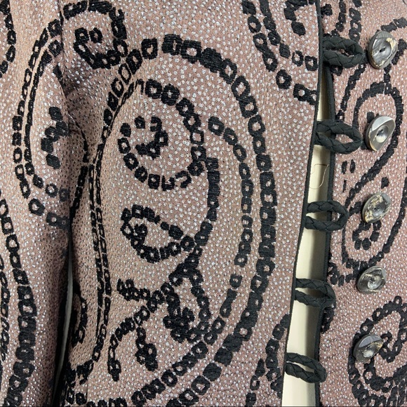 Quadrille heavy knit embroidered big button blazer - Picture 12 of 12